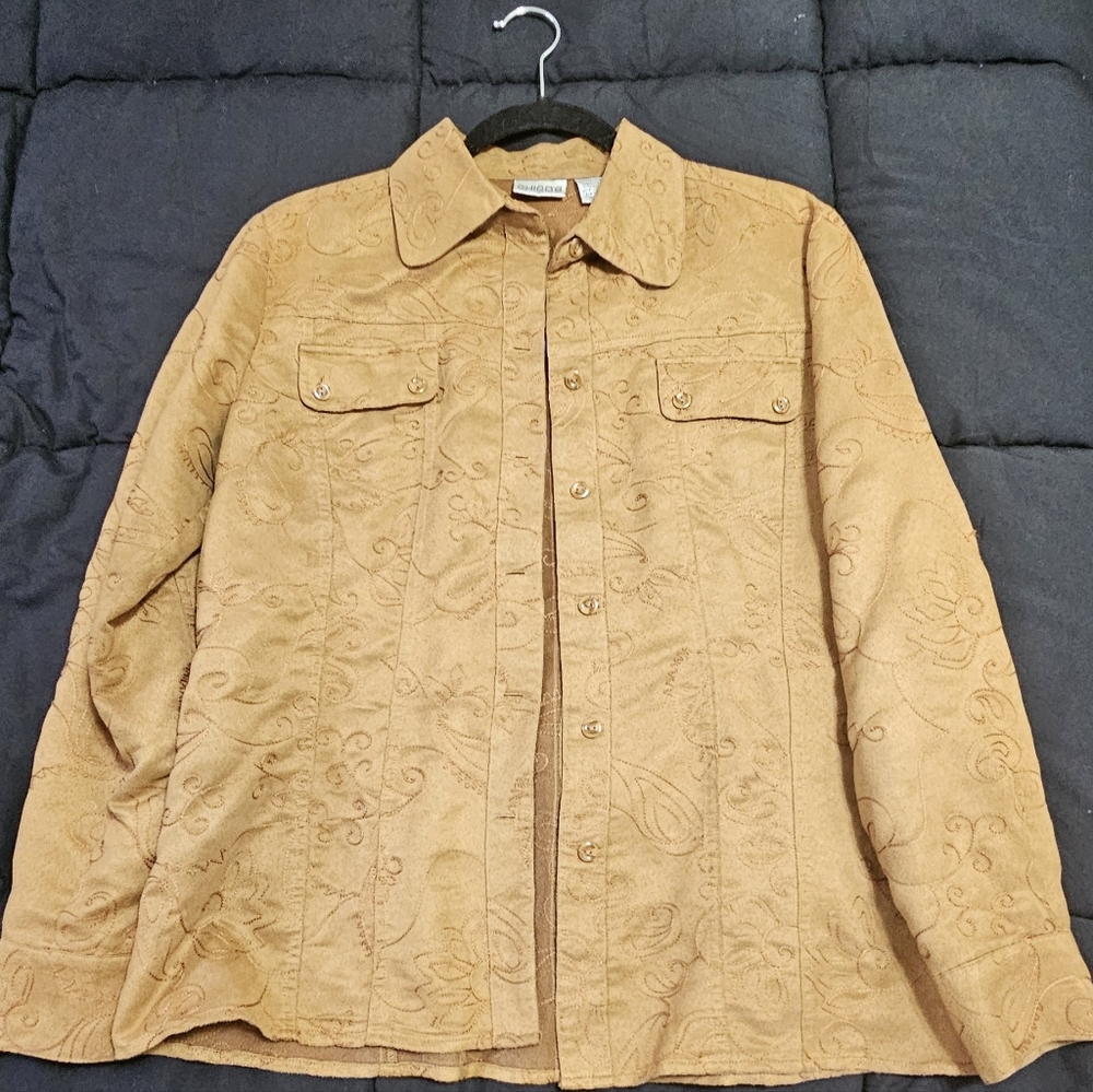 Smooth Button Shirt - Picture 6 of 6